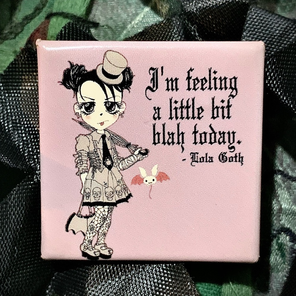 Y2K LOLA GOTH Pin!! SUPER RARE 😱